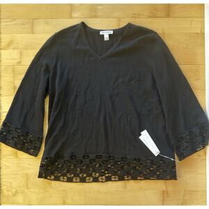 NWT Belford V Neck Pima Cotton Crochet Trim Top L